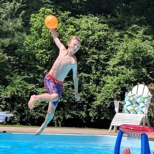 Meet your Posher, Denise